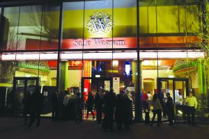 La Opera dîn Paris, / Cafteală dă nedescris