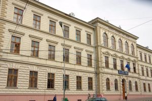 846 de burse şcolare vor fi acordate anul acesta din bugetul Primăriei Suceava