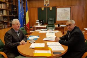 Construirea a două noi grădiniţe şi finalizarea altor investiţii, discutată de primarul ...