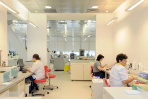 Reţeaua de laboratoare, cu acoperire şi în Satu Mare, care a înregistrat afaceri de zeci de milioane de euro