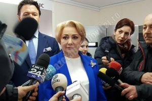 DÂMBOVIȚA: Premierul Dăncilă, discuţii cu reprezentanţii unor societăţi şi cu primarii. Presa nu a avut acces
