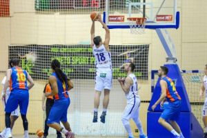 Baschetbaliştii, ultimul meci din sezonul regulat