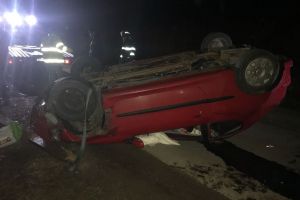 Accident pe Dealul Jelnei. O maşină a lovit o căruţă (FOTO)