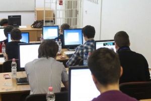 Elevii valceni informaticieni, in elita invatamantului national