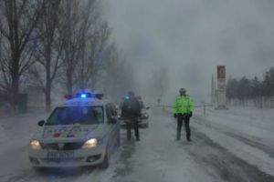Cum se CIRCULĂ în ROMÂNIA. Autorităţile recomandă EVITAREA DEPLASĂRILOR