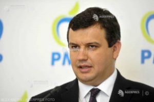 Tomac (PMP): Parlamentul să adopte o declaraţie cu privire la Unirea Republicii Moldova cu România, în 27 martie