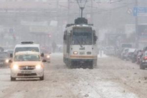 TRAMVAIUL 41, BLOCAT. RATB: „Utilajele NU FAC FAȚĂ”