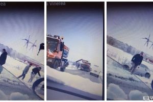 VIDEO: Haos rutier cu zăpada primăverii. Maşină ieşită în decor pe drumul dintre localităţile Șibot şi Vinerea