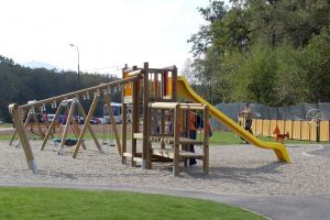 Reparaţii la locurile de joacă din Sibiu. Primăria contractează lucrările