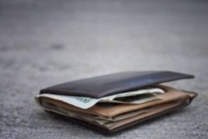 Face 70 de km pentru a RESTITUI portofelul pierdut de către un fotbalist. Ce a urmat este şi mai surprinzător