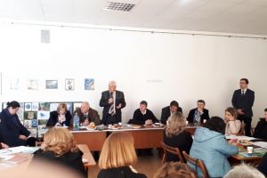 Reuniune managerială a directorilor de şcoli gimnaziale, organizată de Școala „Ioan ...