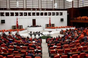 A trecut o LEGE care „face din Turcia o ţară complet închisă spre exterior, cum este Coreea de Nord”