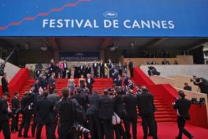 Festivalul de Film de la Cannes: fără selfie-uri pe covorul roşu!