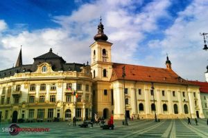 Internet gratuit în cele trei pieţe publice din centrul Sibiului. Primăria face hotspot