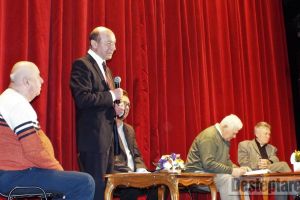 Traian Băsescu a venit la lansarea monografiei liceului „Vrănceanu”