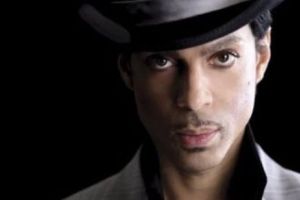 ANCHETA asupra morţii cântăreţului american Prince ar putea fi REDESCHISĂ. Membrii familiei, chemaţi la AUDIERI! 