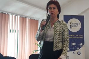 Camelia Tabără: Am coborât ştacheta prea jos. Dacă un elev nu ştie nimic de ce ajunge în a opta?