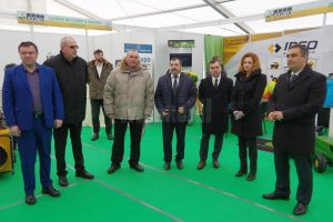 Cel mai mare târg de agricultură din zona Moldovei s-a deschis în parcarea Selgros Suceava