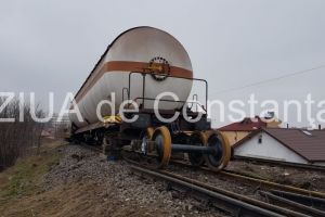 Tren deraiat la Constanta. Vagoanele cisterna ridicate de la locul accidentului. Cum s-a intervenit in zona (galerie foto-video)
