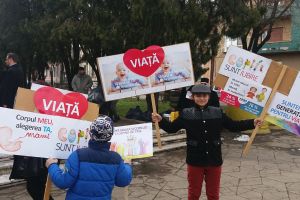 FOTO&VIDEO. Sute de sătmăreni au participat la ,,Marşul pentru Viaţă”