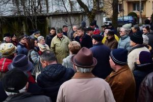 Locuitorii din zona Făgetului vor containere subterane