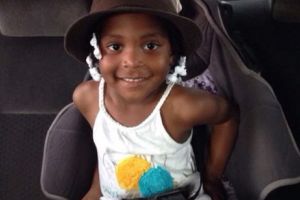 Destin TRAGIC pentru o fetiţă de 7 ani. S-a spânzurat după ce a încercat să-i facă mamei o GLUMĂ