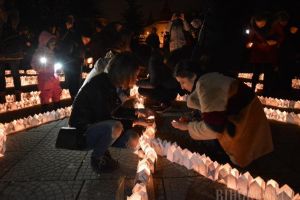Gulguţe în Parcul 1 Decembrie: Orădenii au sărbătorit Ora Pământului (FOTO / VIDEO)