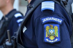         Depistat de jandarmi in zona Salii Sporturilor desi avea emis un madat de arestare preventiva