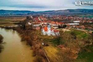 Consiliul Judeţean Alba investeşte 900.000 de lei în amenajarea exterioară a Castelului de la Sîncrai