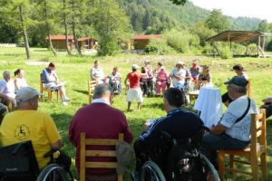 Ore de şah şi lucru manual pentru persoanele cu dizabilităţi