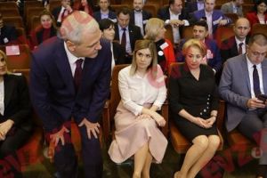 Apariţia IUBITEI la Congres, FATAL pentru liderul PSD? „Dragnea este un ȚĂRAN în sensul rău al cuvântului”