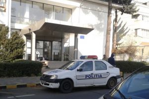 Parchetul continuă ancheta în cazul agenţiei de turism acuzată că şi-a păcălit clienţii