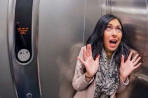 Atacurile de PANICĂ. Ce putem face pentru a SCĂPA de ele şi cum ne putem trata SINGURI