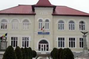 Liceul „Vasile Netea” îşi deschide porţile la Deda