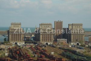 Drumul si platformele din spatele silozurilor, modernizate de CN APM SA Constanta 