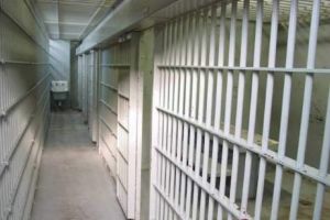 HALUCINANT. Tot mai mulţi bătrâni din Japonia aleg să trăiască în închisoare. Motivul este unul DUREROS