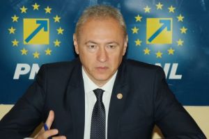 Liberalii hunedoreni copiază strategia aplicată de PSD, în 2016, pentru alegerile locale