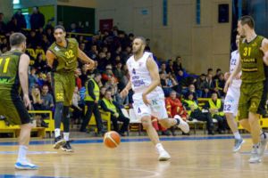 Baschetbaliştii au încheiat cu dreptul sezonul regulat