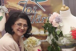 În căutarea primăverii. Despre pălării, la „Jos pălăria”