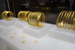 Traficanţi de comori dacice, achitaţi de Curtea de Apel Alba Iulia