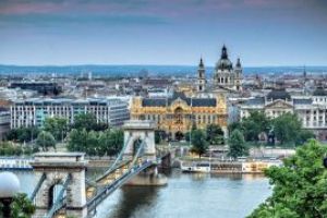 Ungaria nu se grabeste sa adere la zona euro