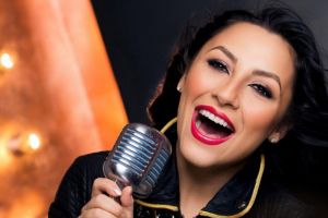 Andra ar fi primit 1.000 de lei pe minut pentru o cântare. Contract fabulos pentru artistă