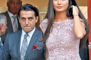 ÎNSĂRCINATĂ cu noul iubit cu 12 ani mai tânăr, Elena Băsescu recunoaşte! De ce a DIVORȚAT de primul soţ