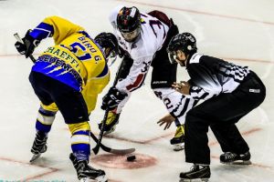 Finalele CN de hochei încep pe patinoarul din Gheorgheni