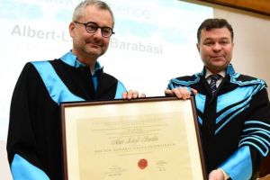 Unul dintre cei mai străluciţi fizicieni s-a născut în Harghita şi recent a primit titlul de Doctor Honoris Causa