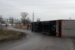 ACCIDENT la ieşirea din Arad! Se circulă cu dificultate