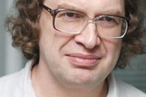 A murit creatorul celui mai mare joc piramidal din istorie. Serghei Mavrodi a pierdut banii a 30 de milioane de oameni