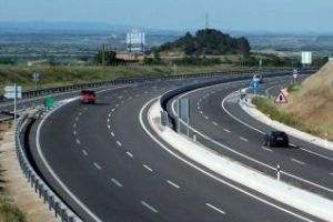 Ministrul Transporturilor: Lipsa autostrăzilor din România ”nu poate fi pusă în seama autorităţilor”