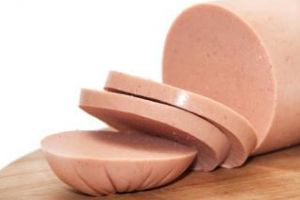 Parizer cu şrot de cătină în loc de nitrit, premiat la Salonul de inventică de la Cluj