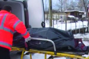 S-a spânzurat din cauza singurătăţii